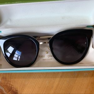 [SOLD] Kate Spade Sunglasses